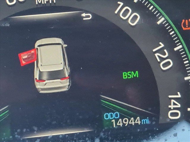 Used 2024 Toyota RAV4 XLE w/ Convenience Package FWD image 11
