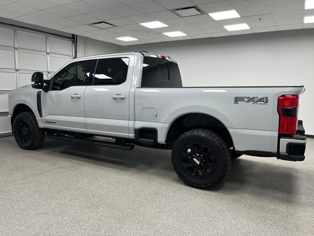 Used 2026 Ford F350 Lariat w/ Black Appearance Package AWD/4WD image 7