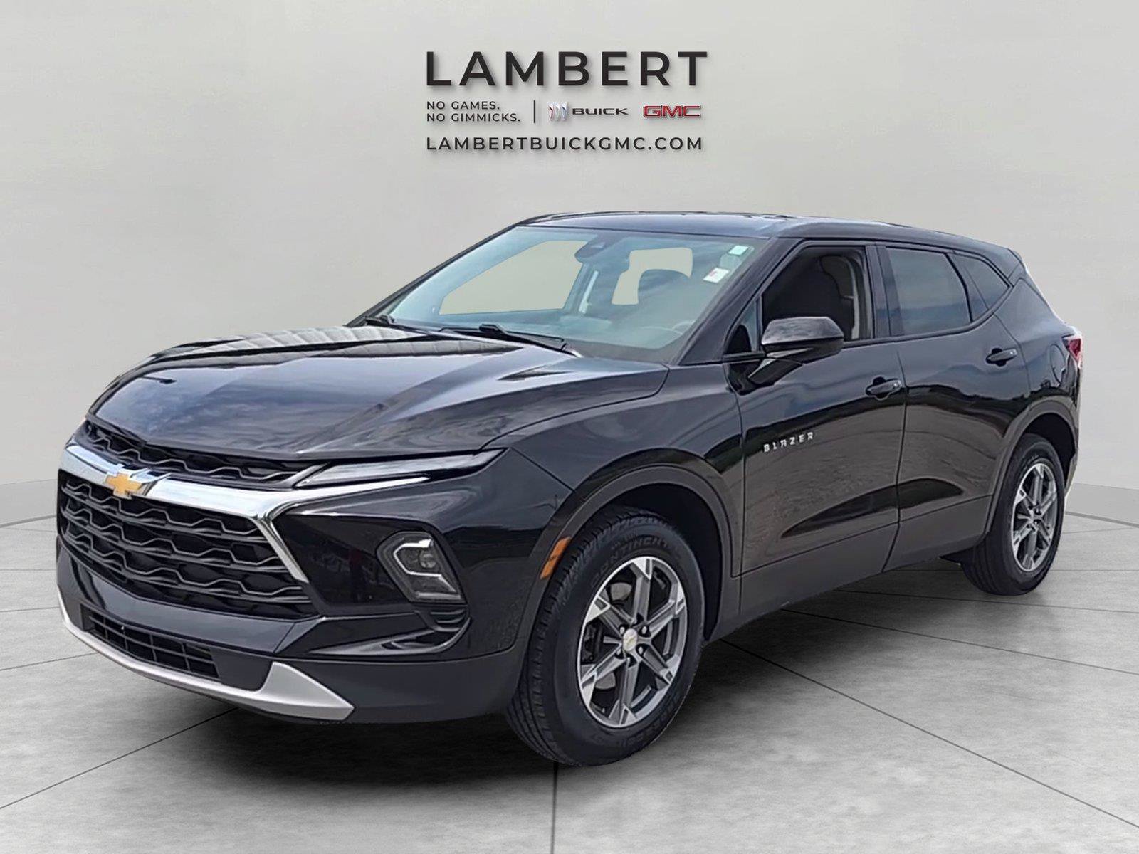 Used 2023 Chevrolet Blazer LT FWD image 1