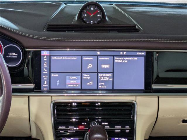Used 2020 Porsche Panamera image 16