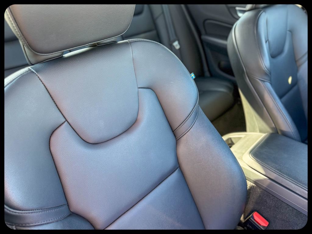 Used 2024 Volvo S60 B5 Core image 10