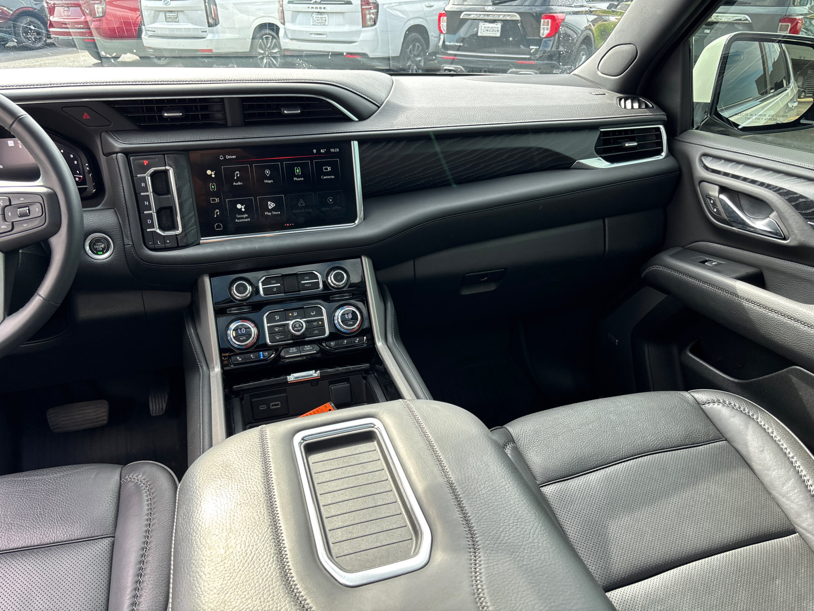 Used 2023 GMC Yukon Denali w/ Max Trailering Package AWD/4WD image 30