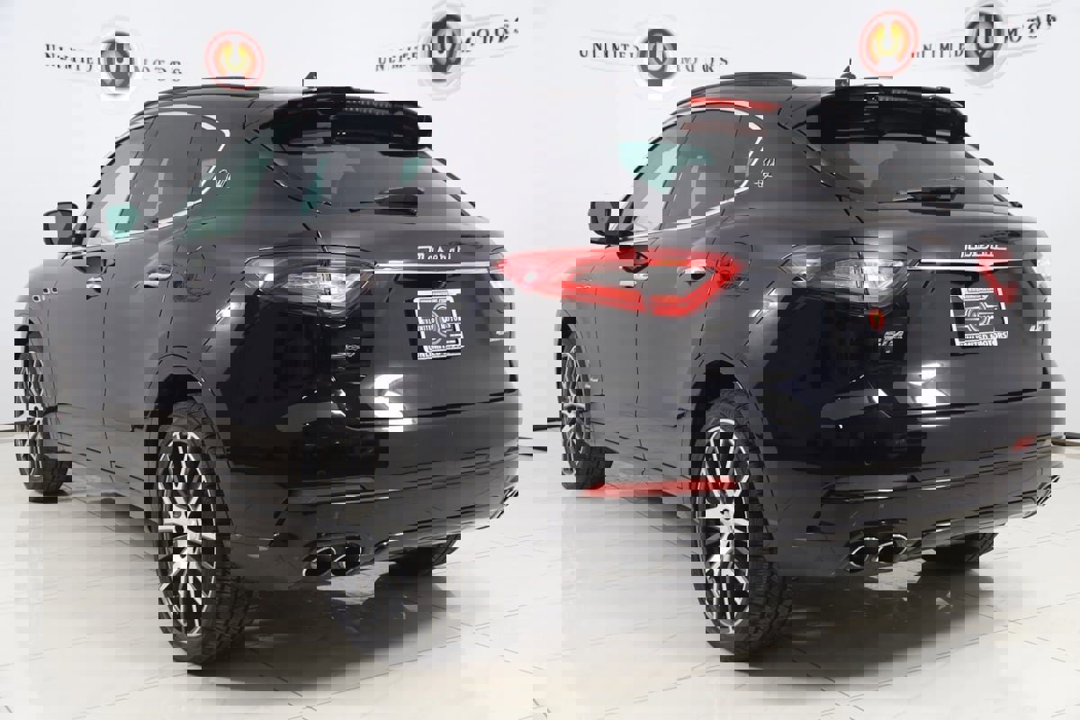 Used 2018 Maserati Levante S GranSport image 4