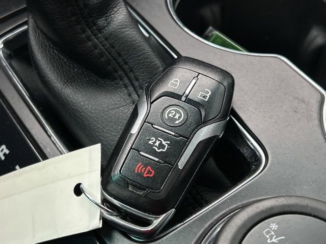 Used 2016 Ford Explorer Platinum image 53