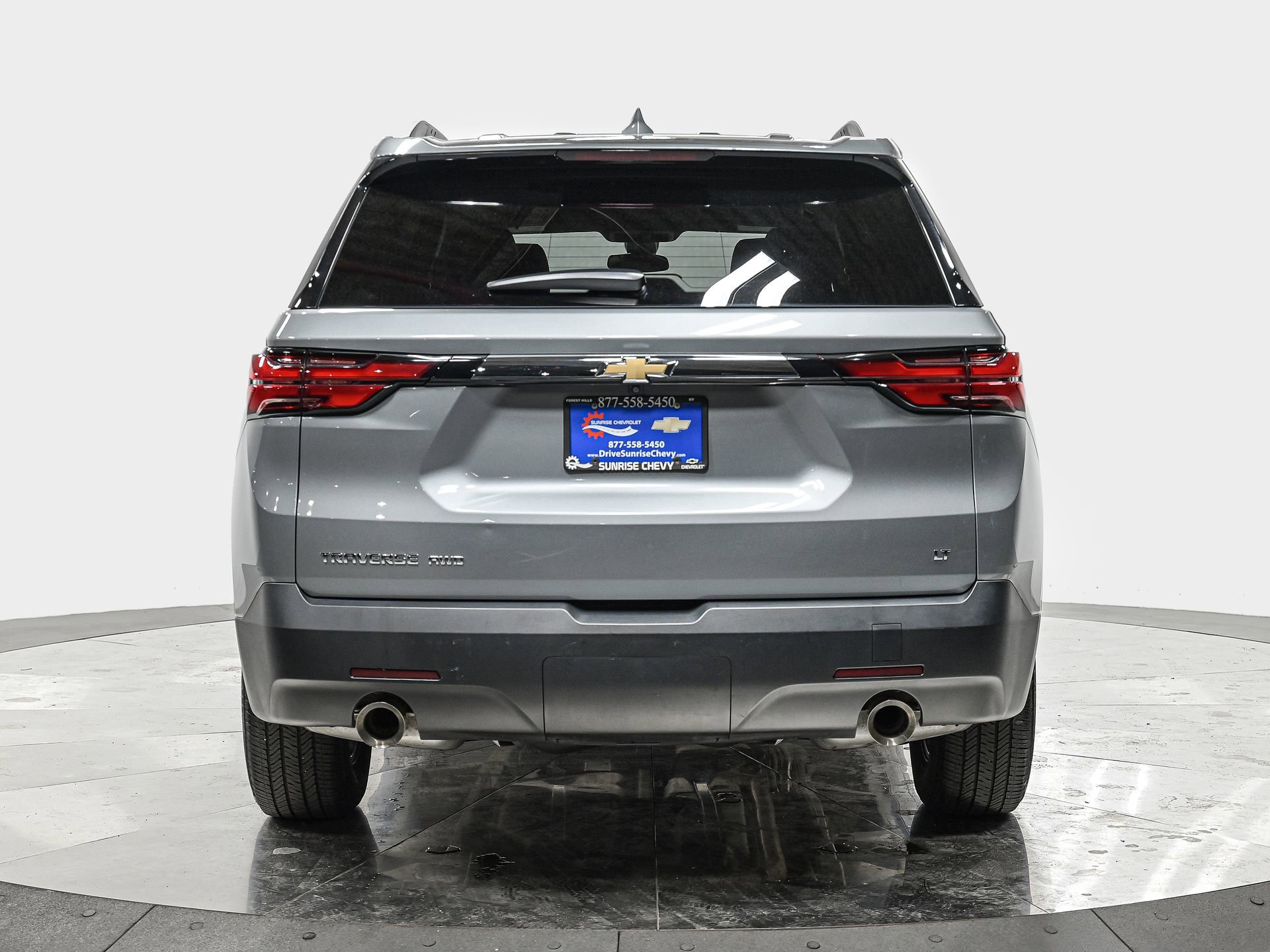 Used 2023 Chevrolet Traverse LT w/ LPO, Floor Liner Package image 5