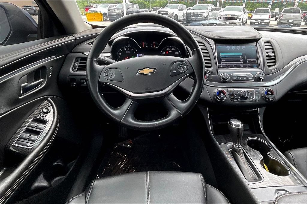 Used 2018 Chevrolet Impala LT FWD image 6