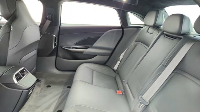 Used 2024 Lucid Air Touring AWD/4WD image 28