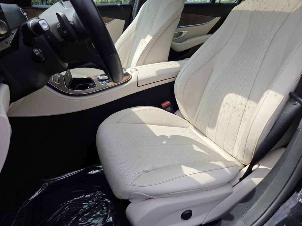Used 2020 Mercedes-Benz E 450 4MATIC Sedan image 29