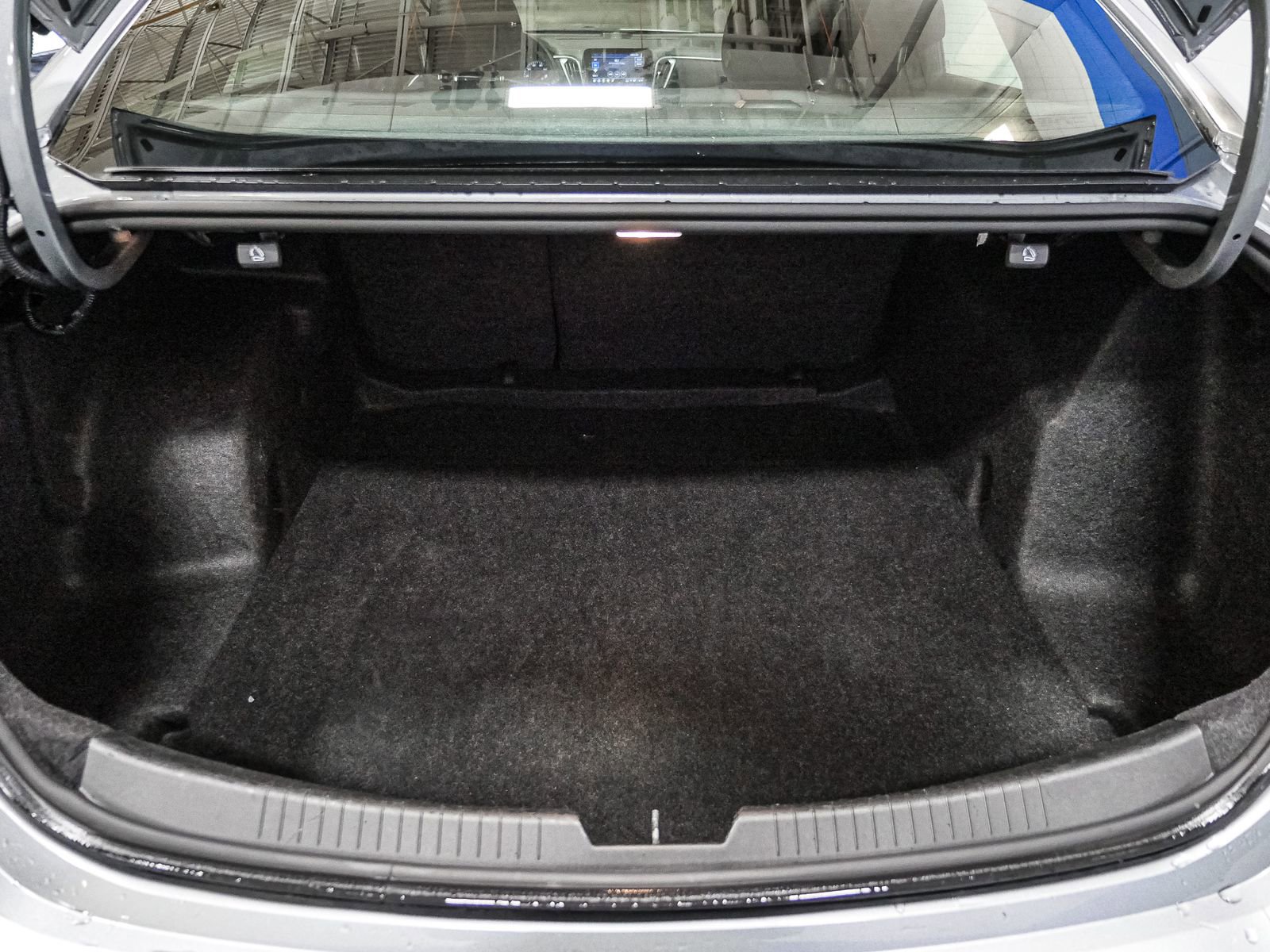 Used 2023 Chevrolet Malibu LT image 17