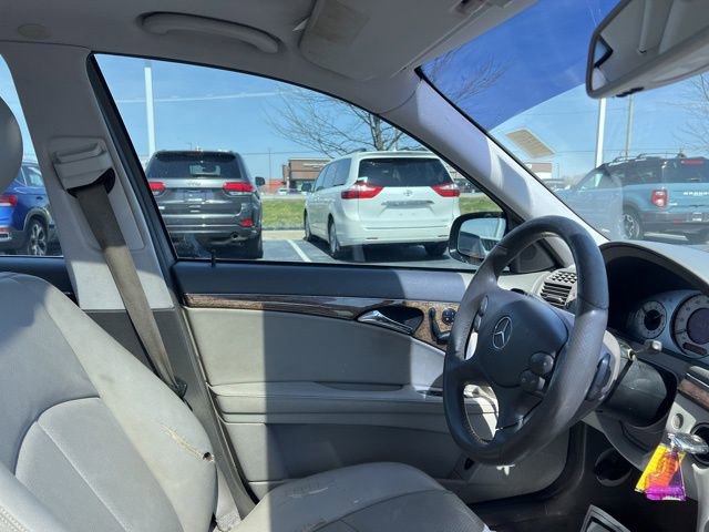 Used 2009 Mercedes-Benz E 350 4MATIC Sedan image 33