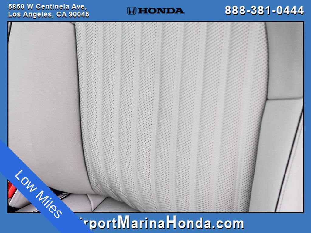 Used 2023 Genesis G70 2.0T w/ Sport Prestige Package RWD image 26