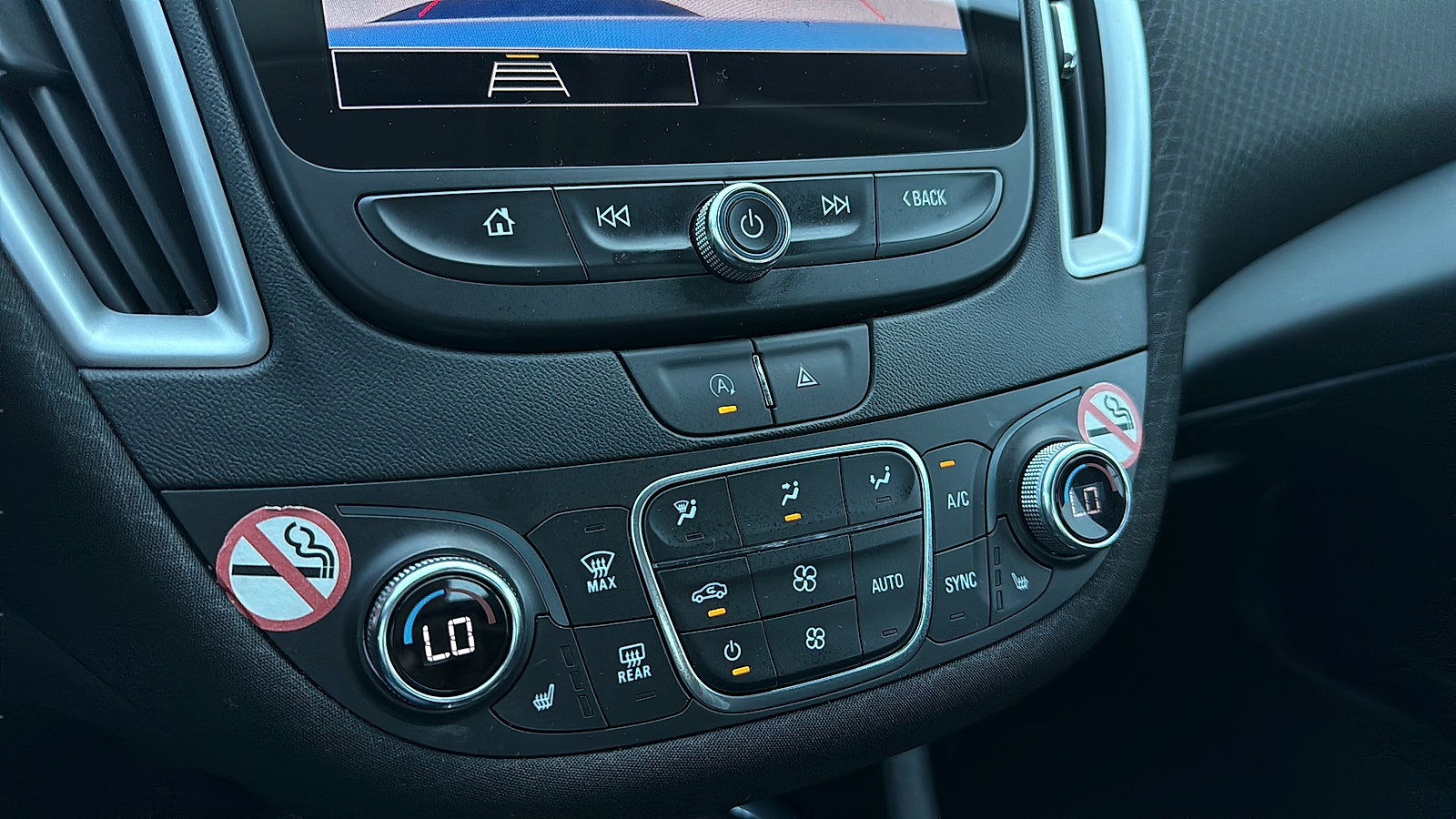 Used 2024 Chevrolet Malibu LT FWD image 19