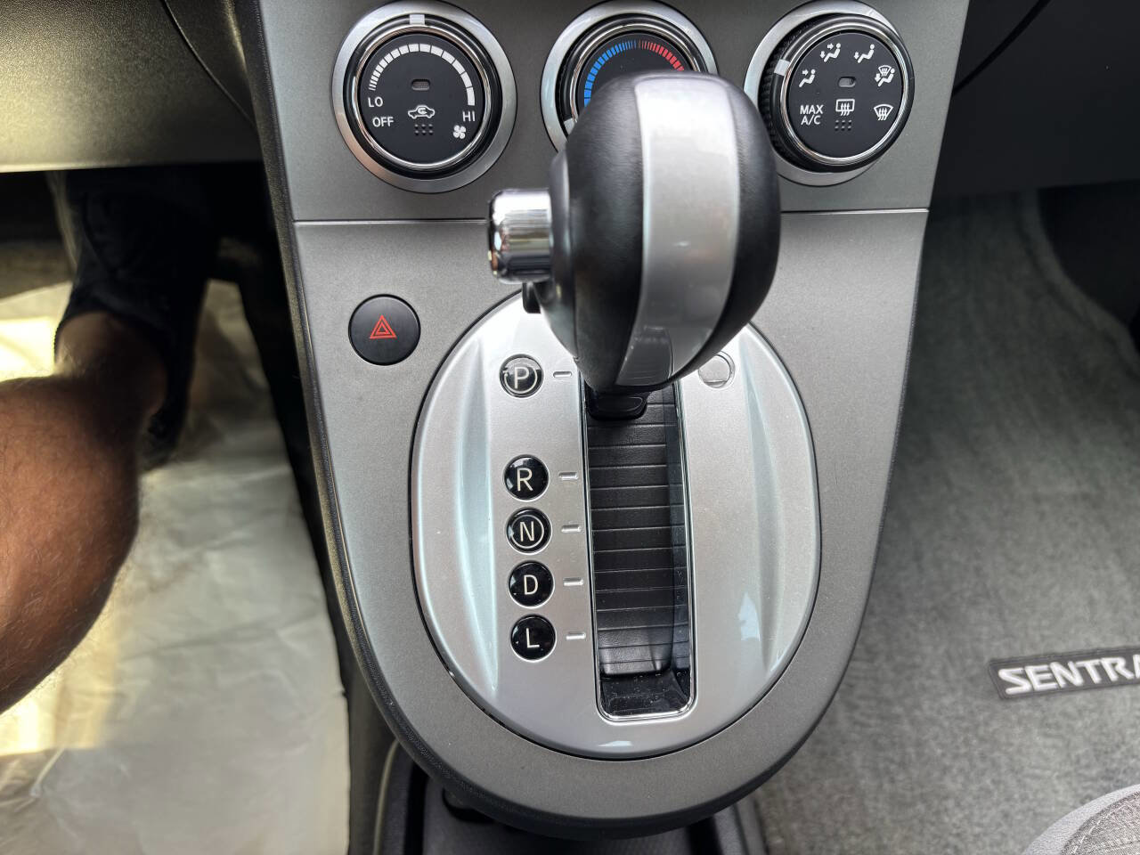 Used 2012 Nissan Sentra 2.0 S w/ Convenience Pkg image 16