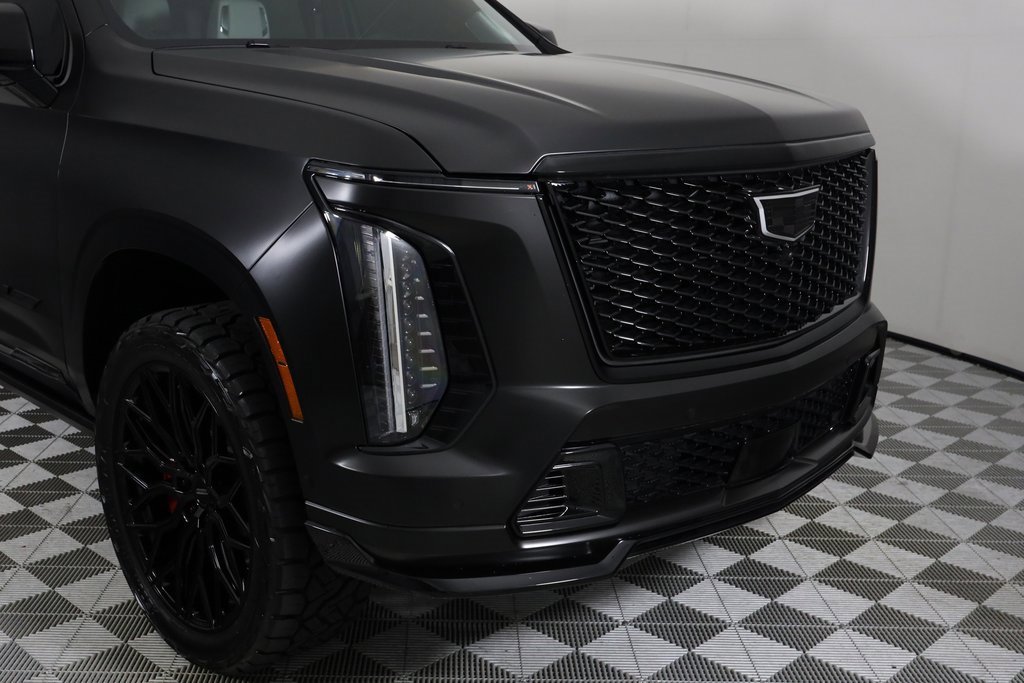 Used 2025 Cadillac Escalade V w/ LPO, Floor Liner Package image 44
