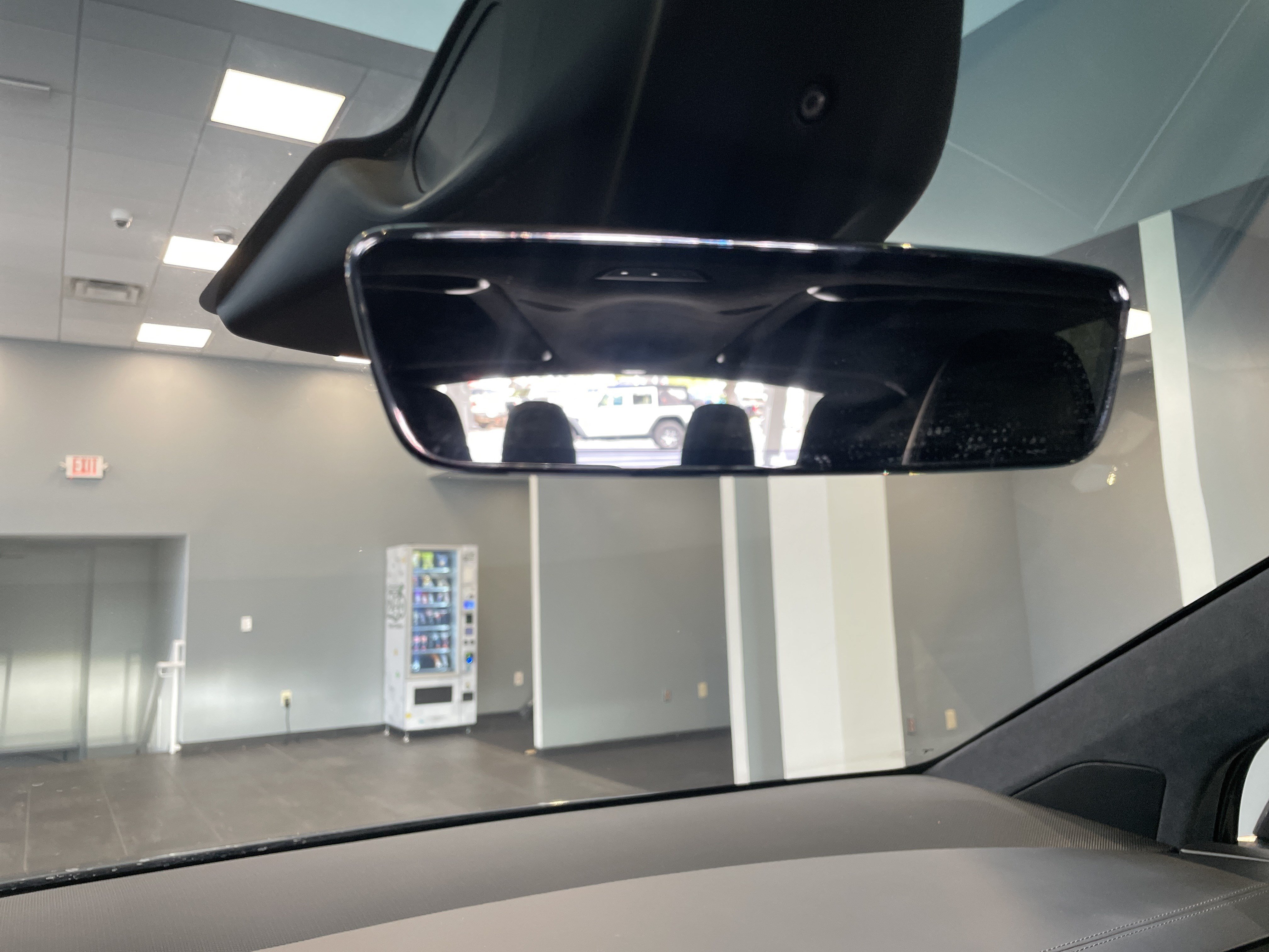 Used 2023 Tesla Model X AWD/4WD image 30