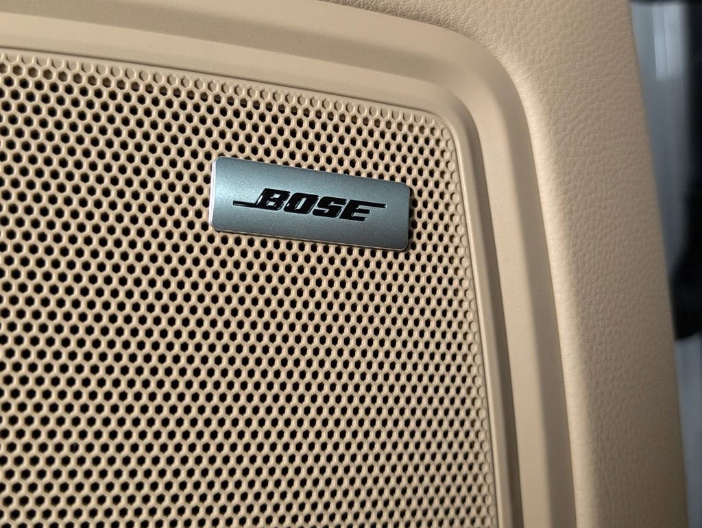 New 2026 Porsche Macan image 28