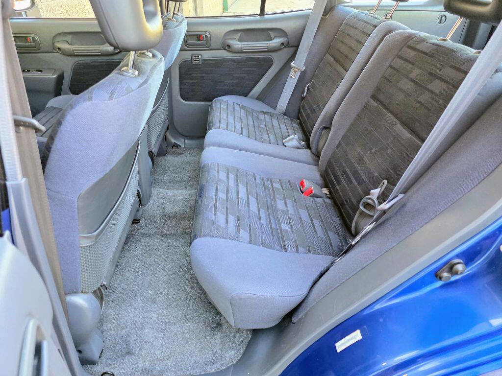 Used 1997 Toyota RAV4 4WD 4-Door image 31