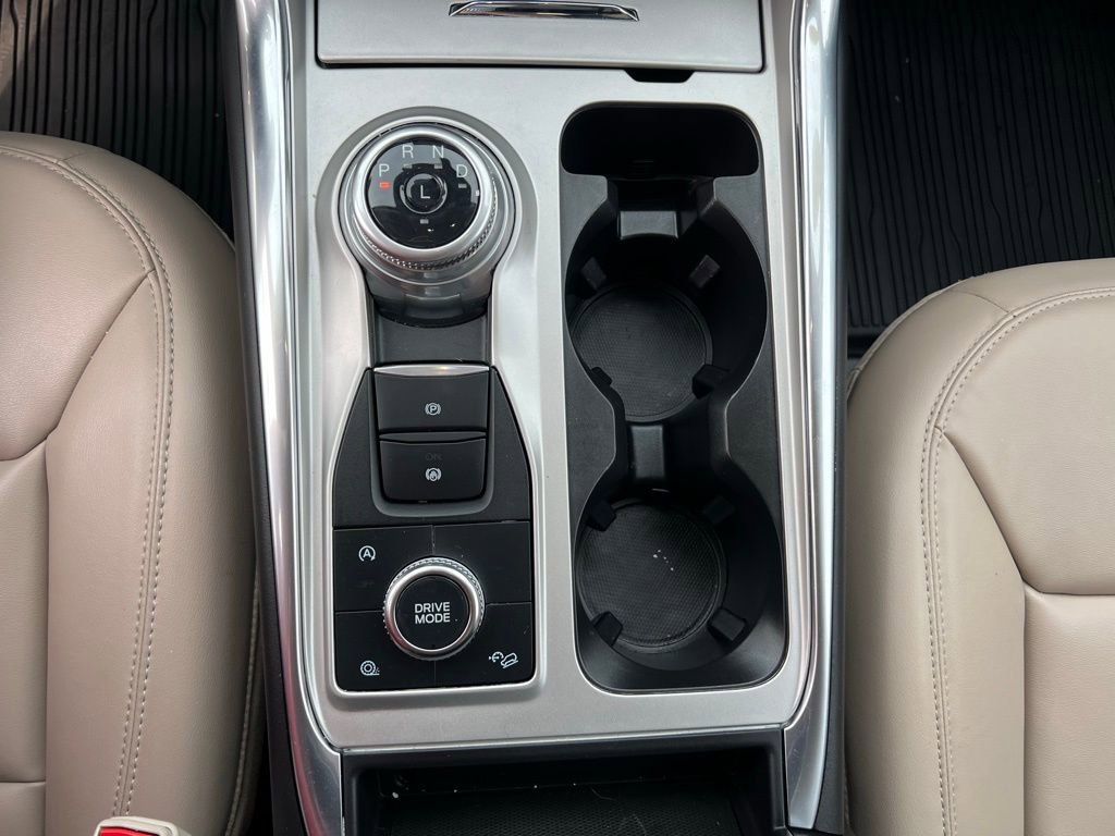 Used 2023 Ford Explorer XLT w/ Equipment Group 202A image 34