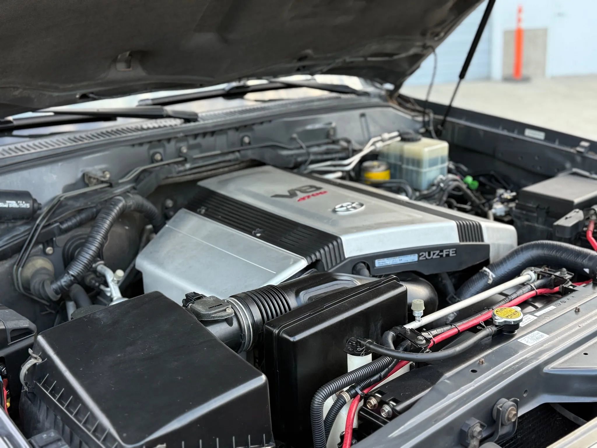 Used 2004 Toyota Land Cruiser image 13