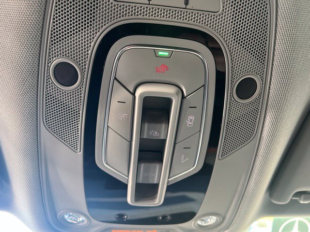 Used 2020 Audi Q5 2.0T Premium w/ Convenience Package AWD/4WD image 12