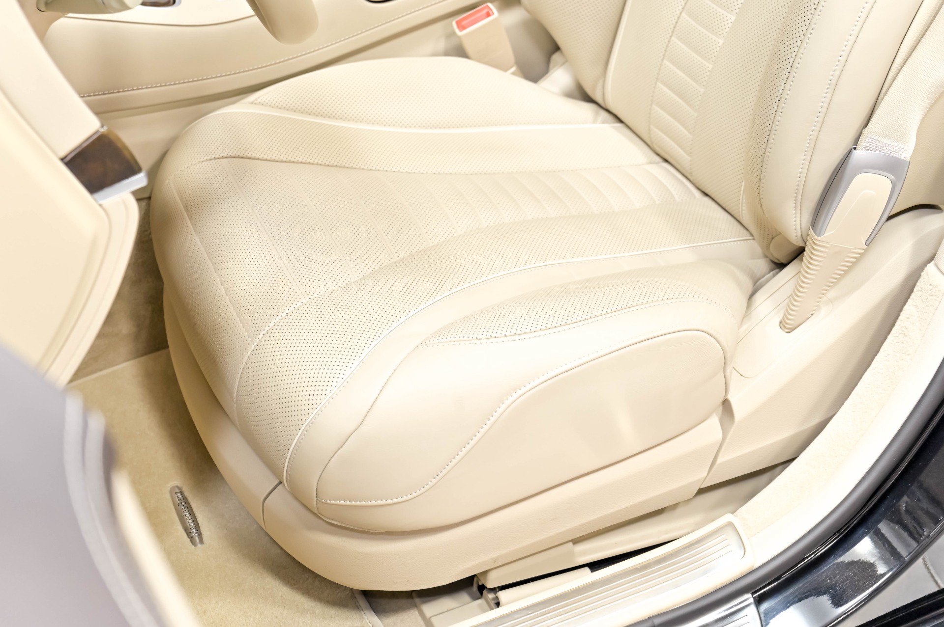 Used 2016 Mercedes-Benz S 550 4MATIC Sedan image 7