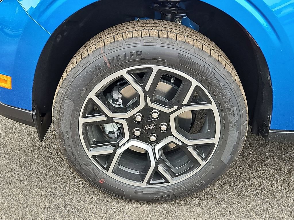 New 2026 Ford Maverick Lariat w/ 4K Tow Package image 17