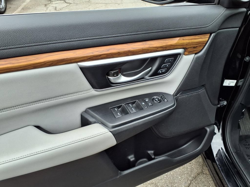 Used 2020 Honda CR-V Touring image 15