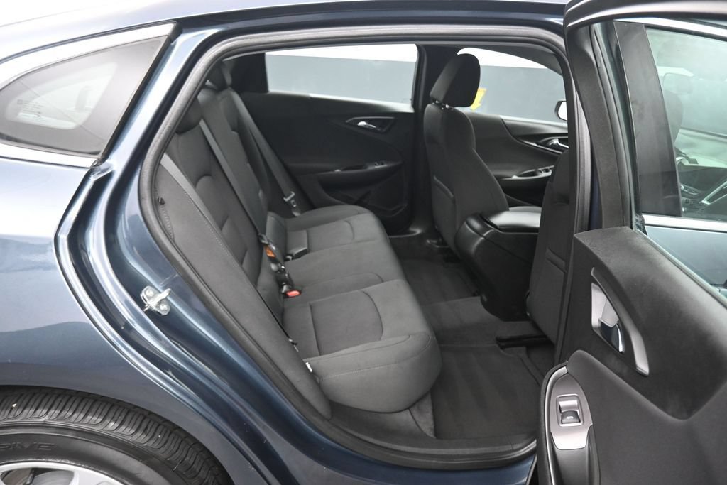 Used 2020 Chevrolet Malibu LS FWD image 33
