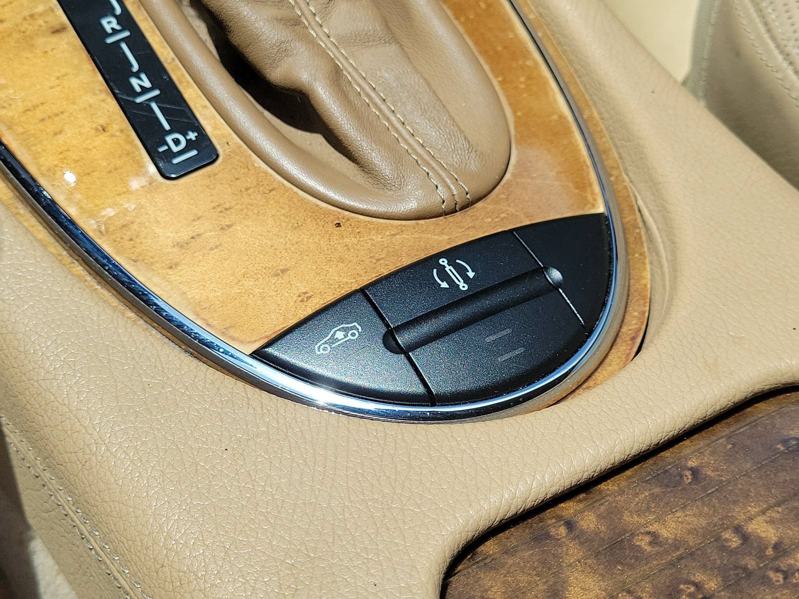 Used 2007 Mercedes-Benz E 550 Sedan image 29