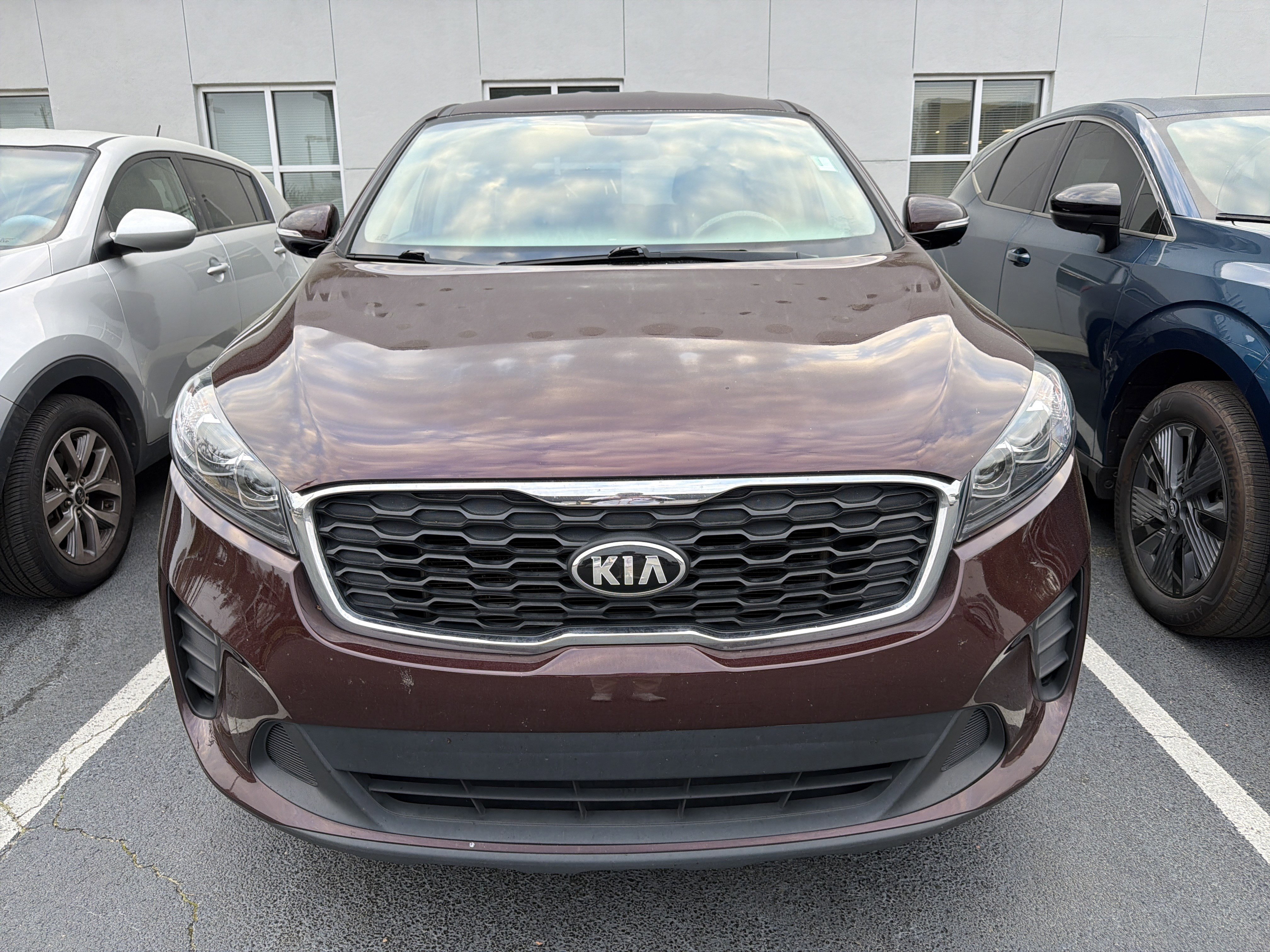 Used 2019 Kia Sorento LX image 3