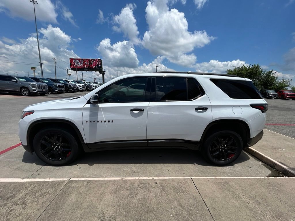 Used 2020 Chevrolet Traverse Premier w/ Redline Edition FWD image 2