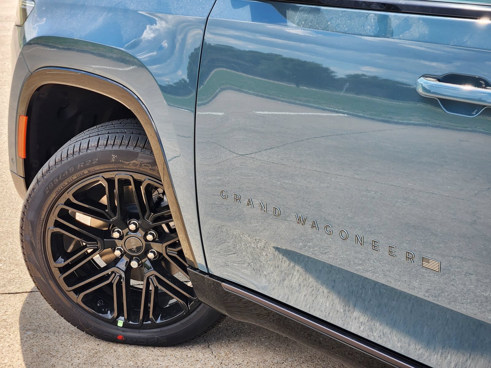 New 2026 Jeep Grand Wagoneer Limited AWD/4WD image 17