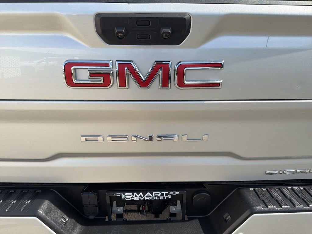 Used 2023 GMC Sierra 3500 Denali AWD/4WD image 18