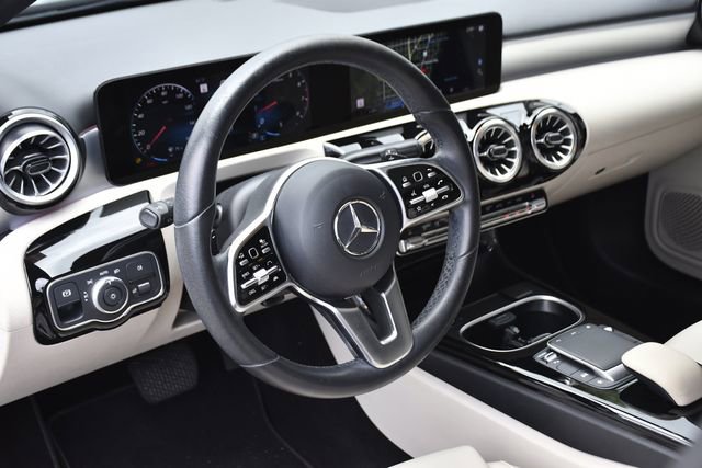 Used 2022 Mercedes-Benz A 220 image 24