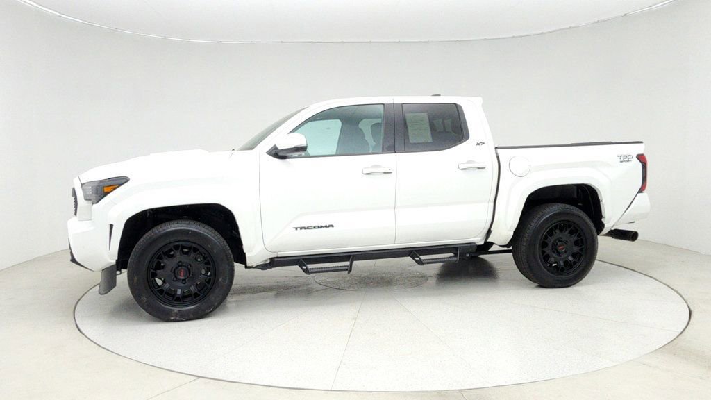 Used 2024 Toyota Tacoma TRD Sport w/ TRD Sport Upgrade Package RWD image 8