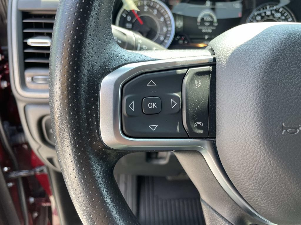 Used 2025 RAM 1500 Warlock AWD/4WD image 42