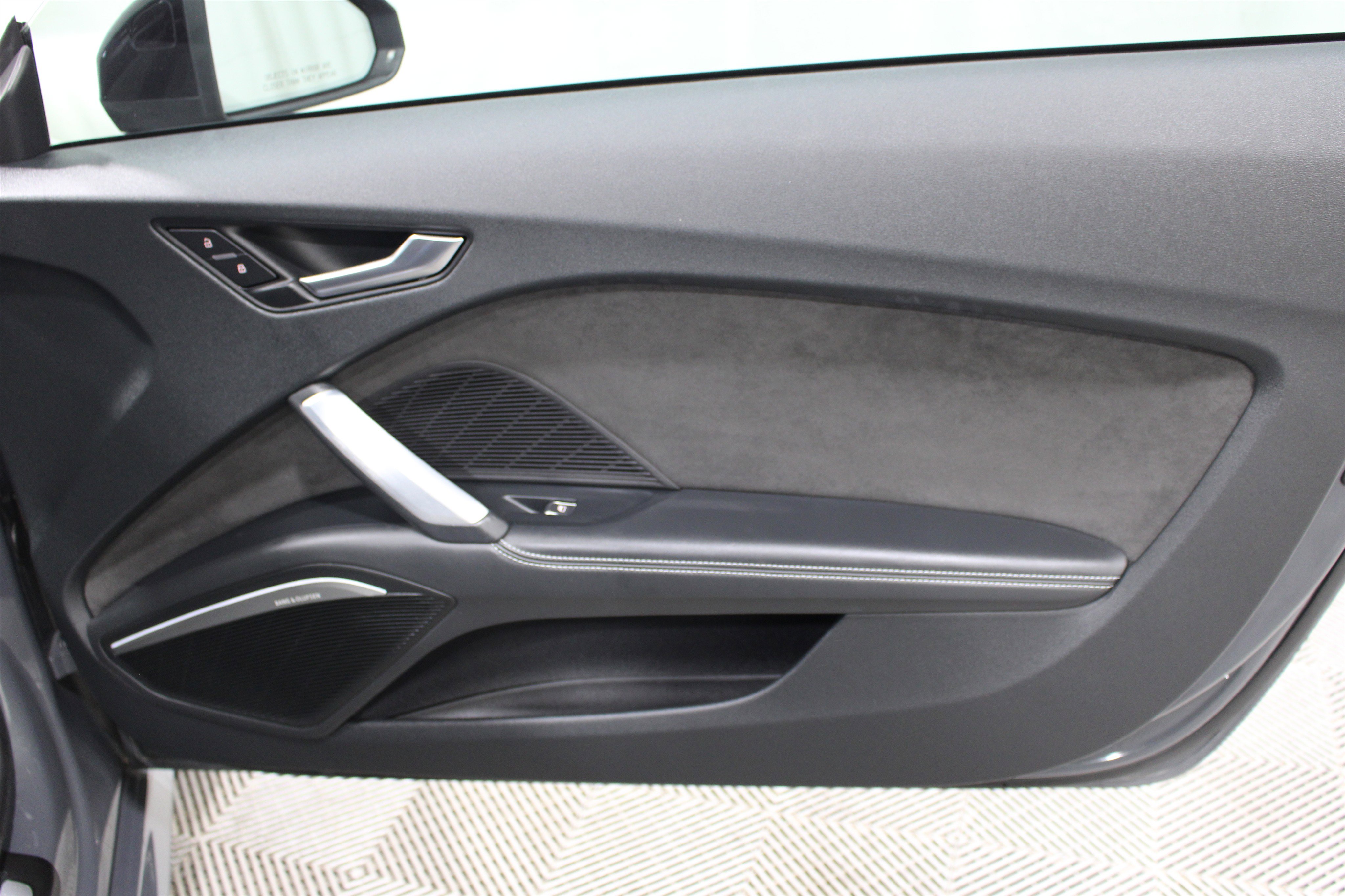 Used 2018 Audi TT 2.0T w/ Technology Package image 28