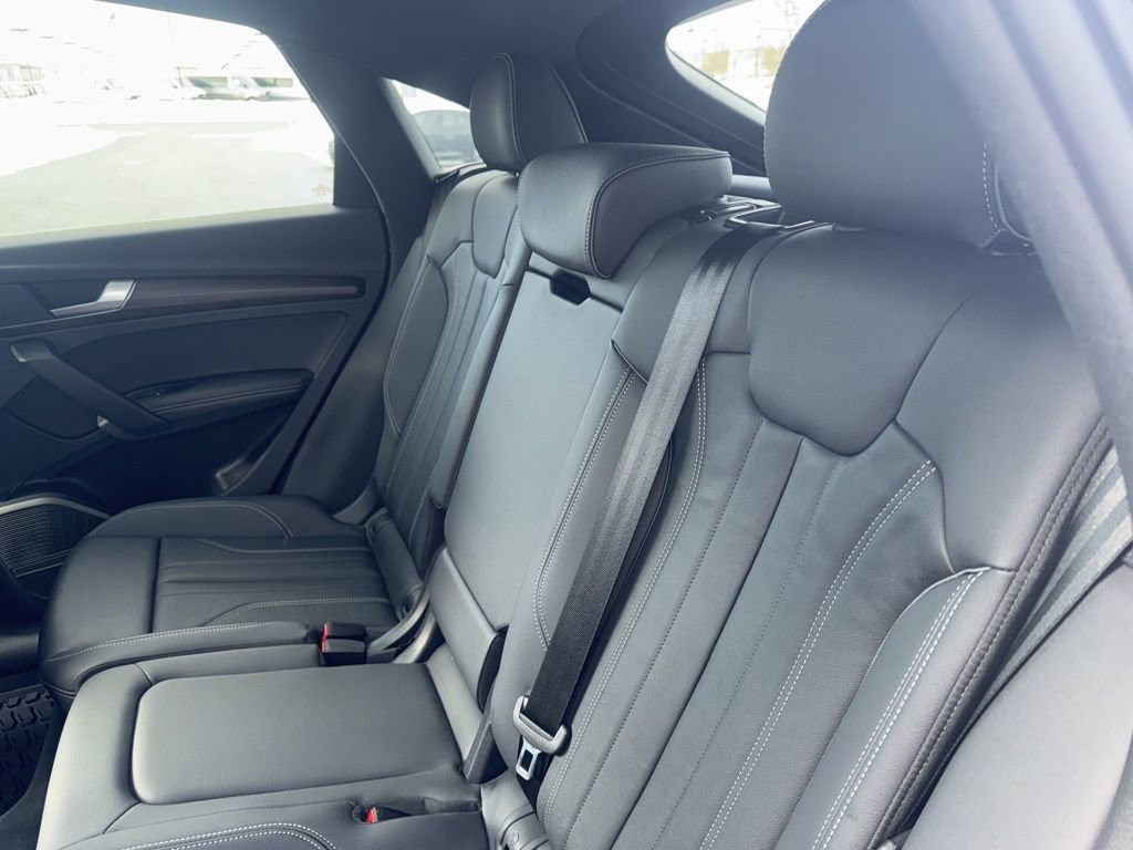 Used 2025 Audi Q5 2.0T Premium Plus w/ Premium Plus Package image 17