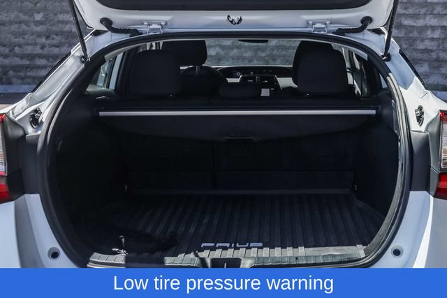 Used 2022 Toyota Prius LE AWD/4WD image 22