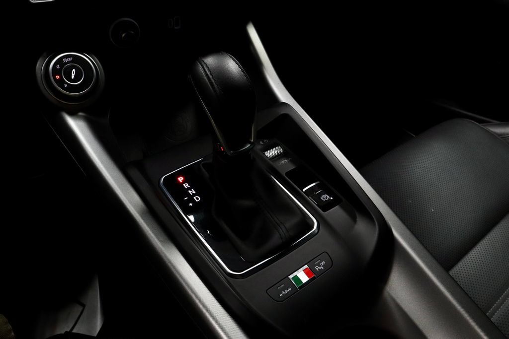Used 2024 Alfa Romeo Tonale Veloce AWD/4WD image 34