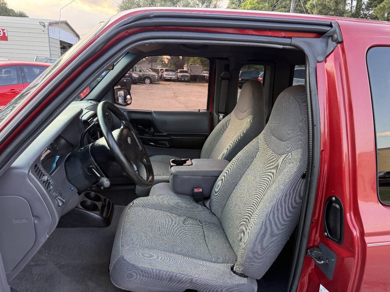 Used 2002 Ford Ranger FX4 AWD/4WD image 12