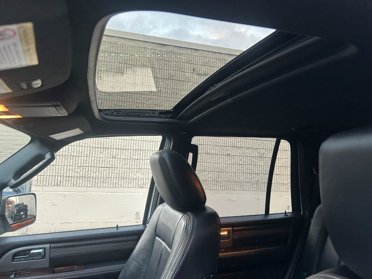 Used 2016 Ford Expedition Platinum AWD/4WD image 11