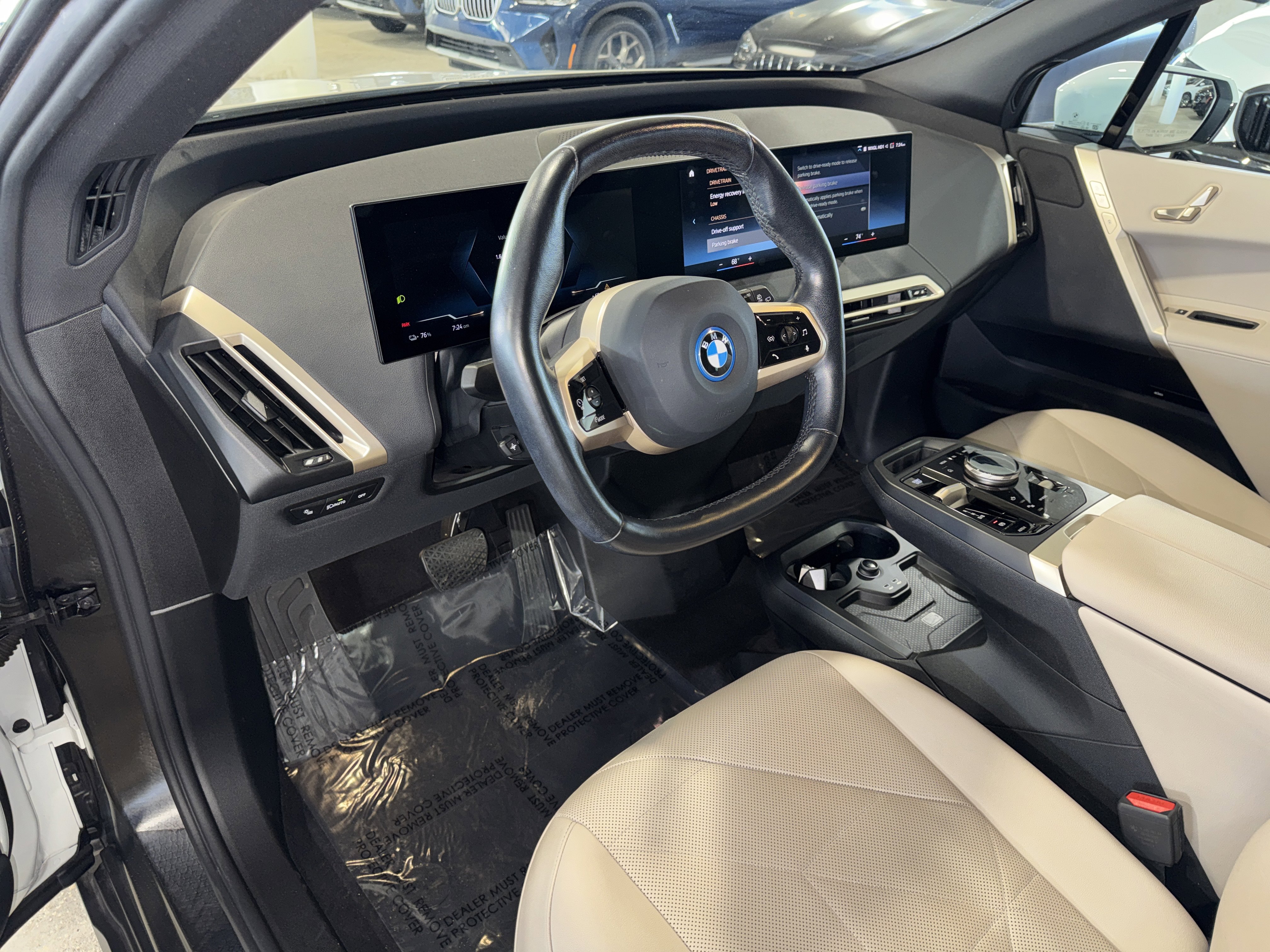 Used 2023 BMW iX xDrive50 AWD/4WD image 20