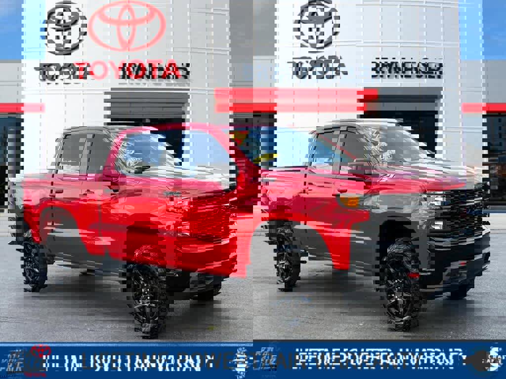 Used 2021 Chevrolet Silverado 1500 Custom Trail Boss w/ LPO, Dark Essentials Package image 1