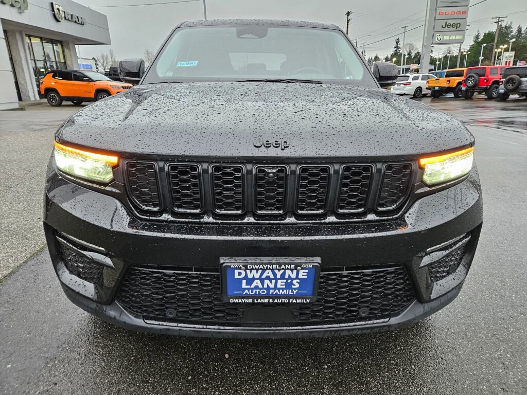 Used 2023 Jeep Grand Cherokee Limited w/ Luxury Tech Group II image 8