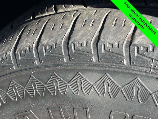 Used 2022 Kia Carnival LX FWD image 32