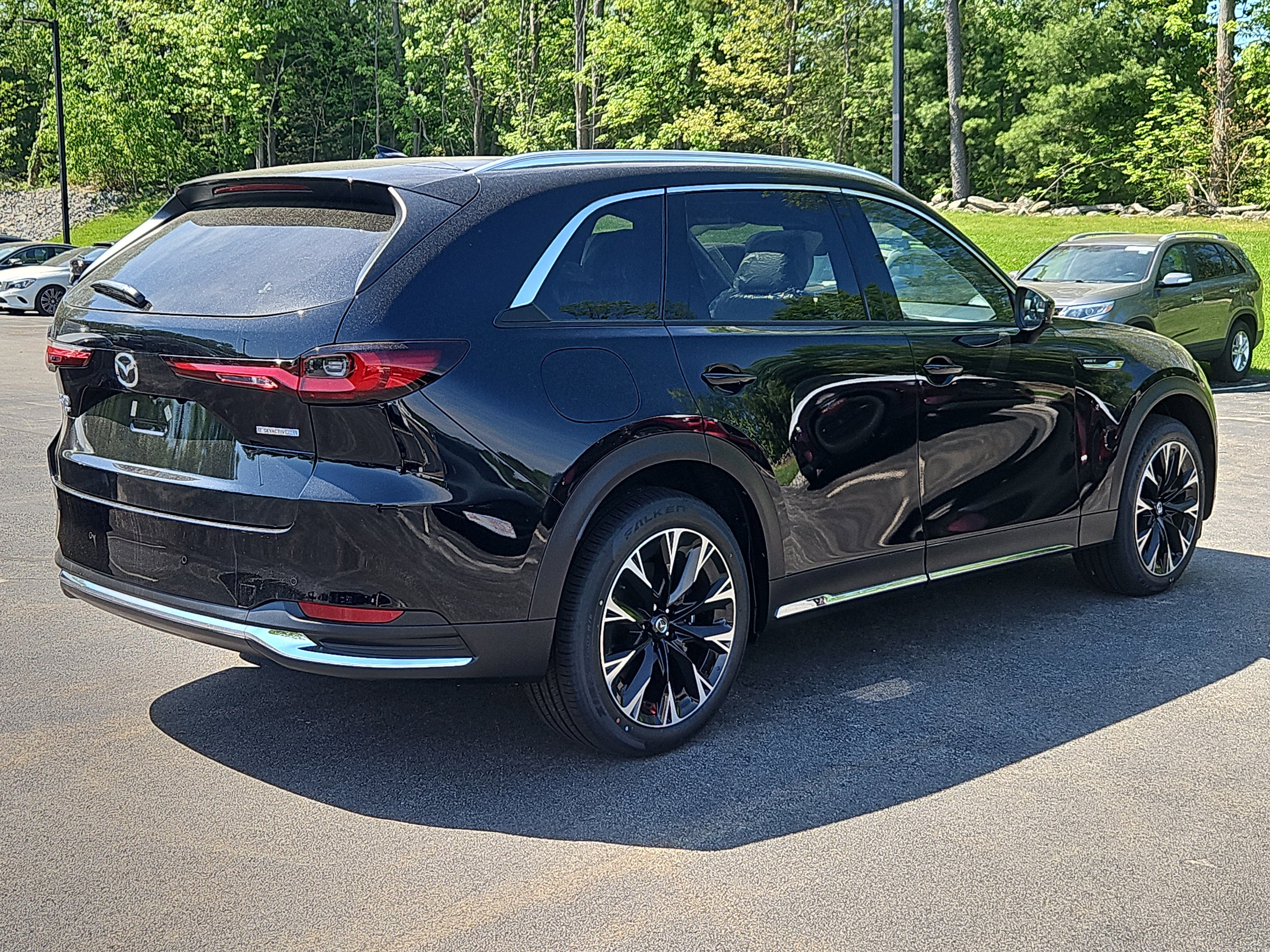 New 2026 MAZDA CX-90 Plug-In Hybrid w/ Premium Plus AWD/4WD image 2