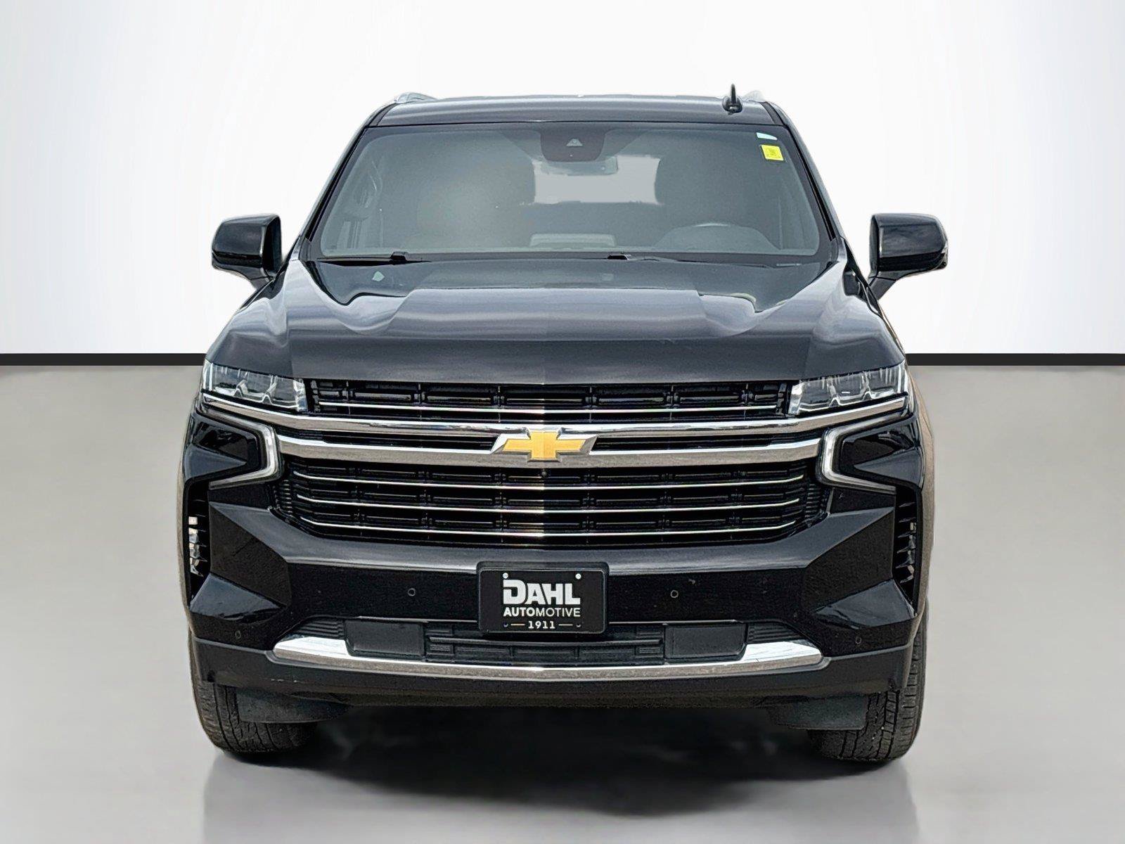 Used 2024 Chevrolet Tahoe LT w/ Luxury Package AWD/4WD image 3