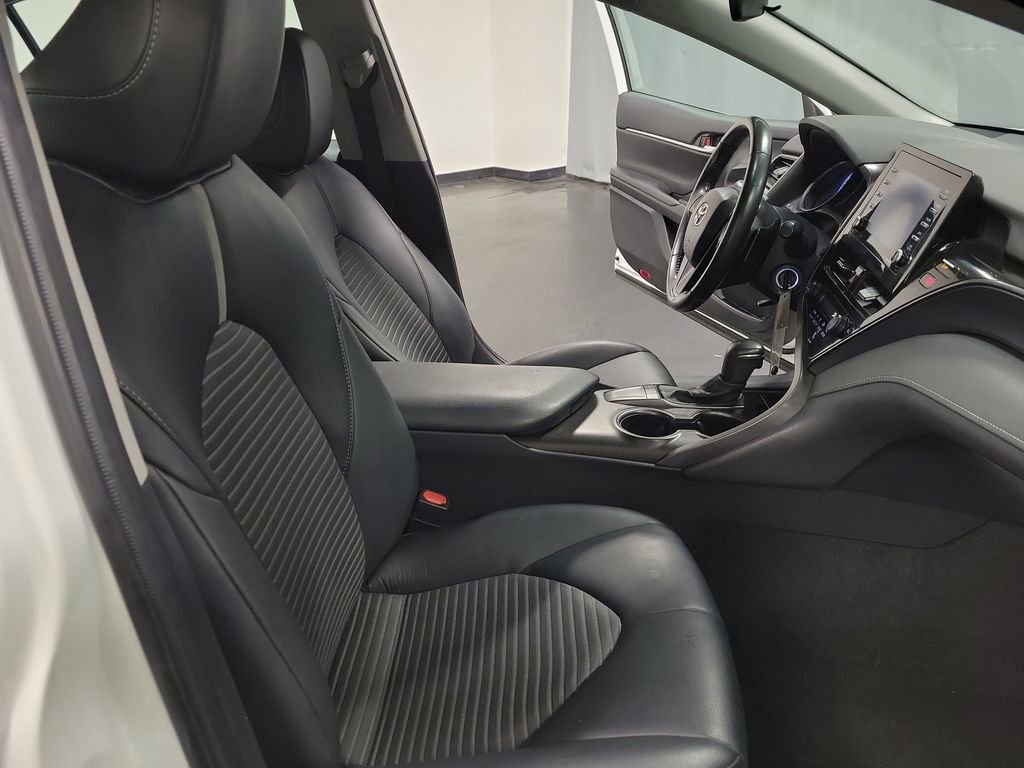 Used 2023 Toyota Camry SE FWD image 22