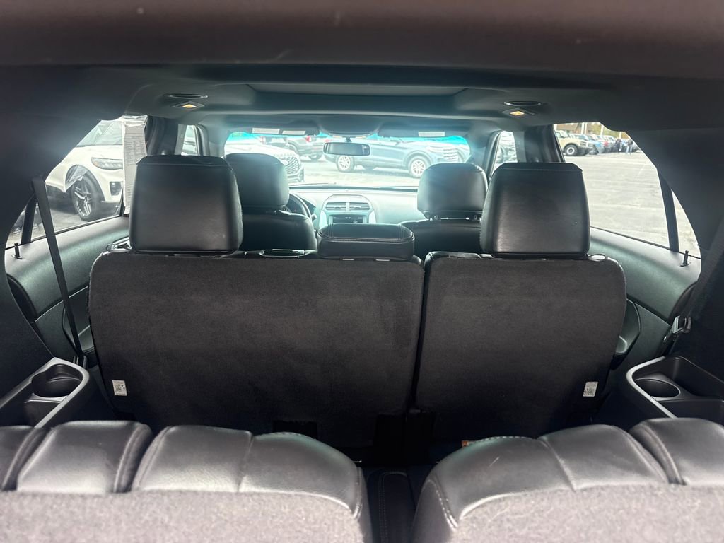 Used 2012 Ford Explorer XLT AWD/4WD image 11